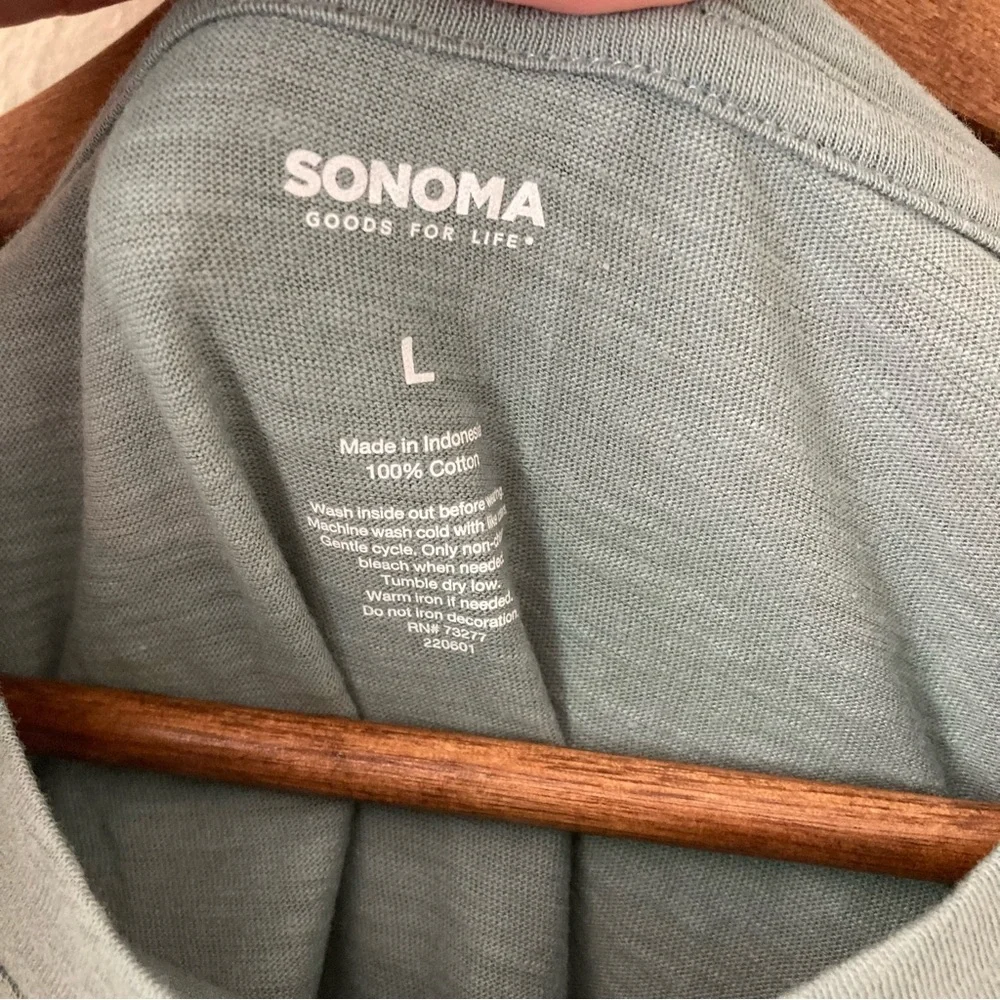 NWT - Sonoma - Retro Record Sleeveless Tee - Size Large - Picture 3 of 3